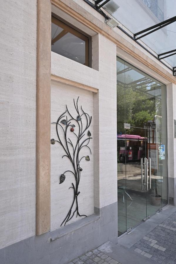Hotel Partiez Γιερεβάν Εξωτερικό φωτογραφία
