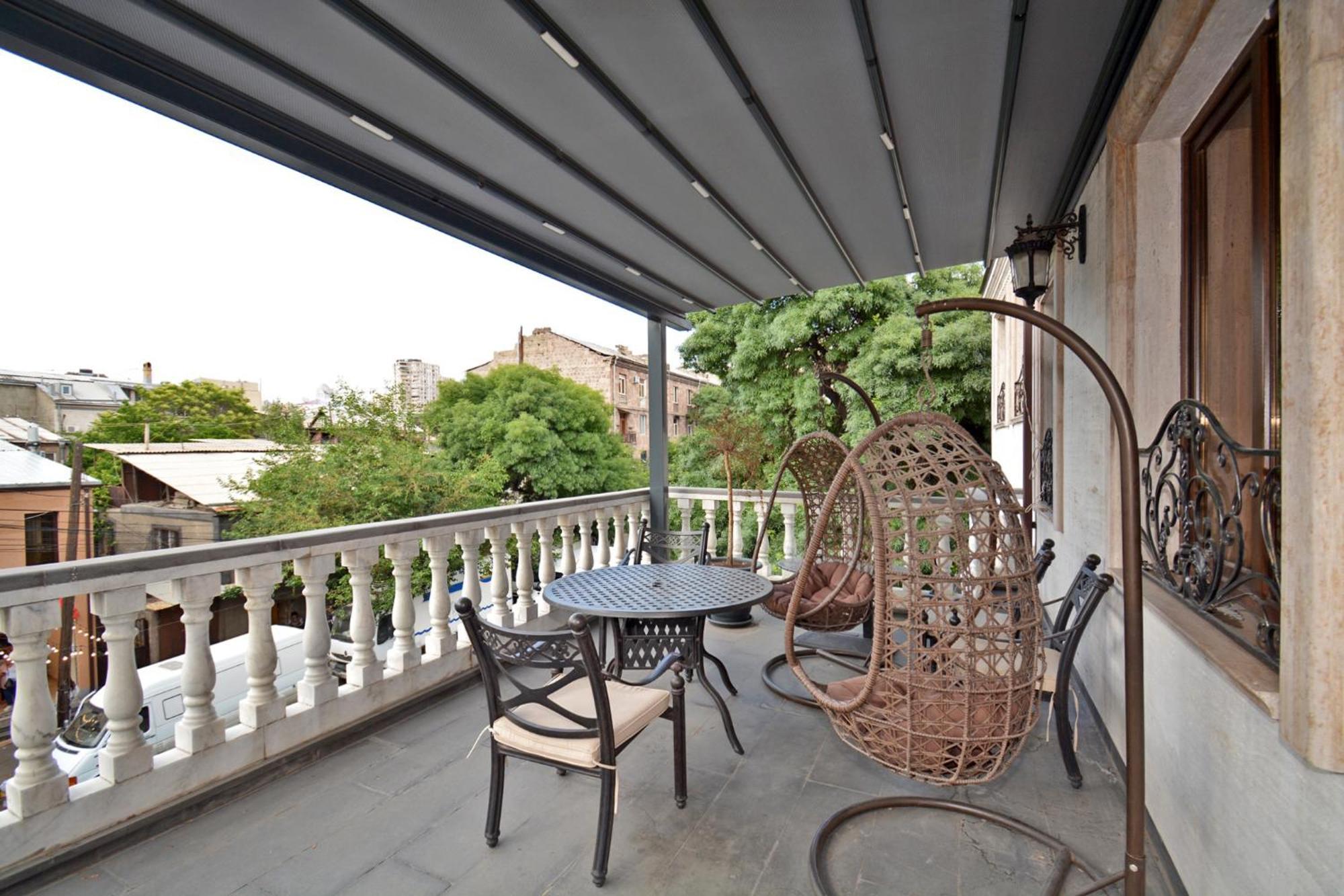 Hotel Partiez Γιερεβάν Εξωτερικό φωτογραφία
